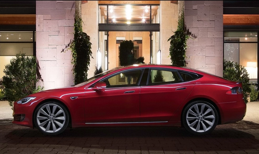 1628500-Tesla-Model_S-01.jpg