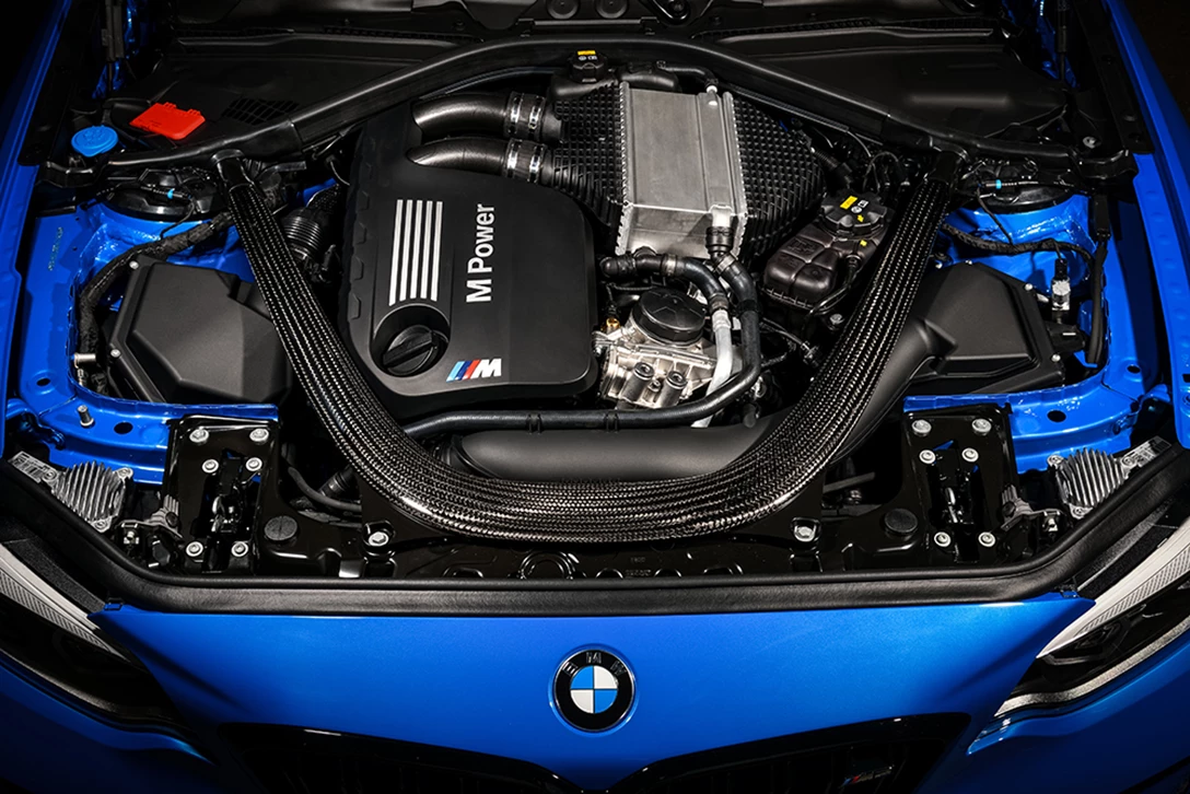 1624776-P90374249_highRes_the-all-new-bmw-m2-c.jpg