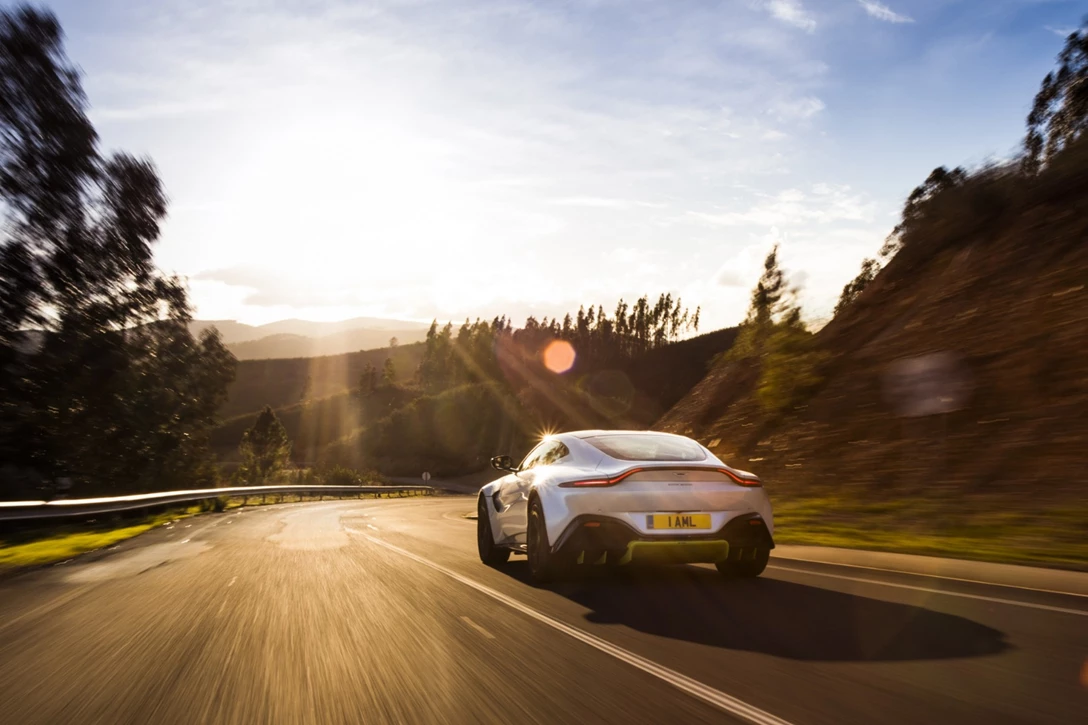 1599154-אסטון מרטין ואנטג מבחן דרכים השקה (42).jpg