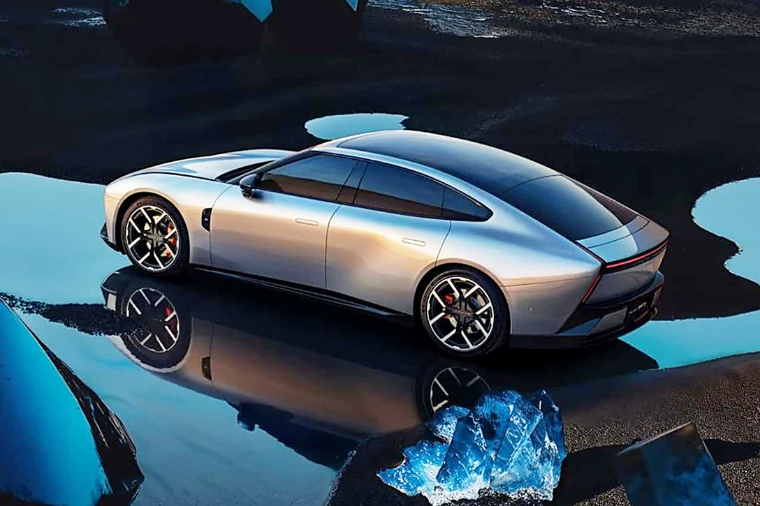 1710178-xpeng-p7-2026 (3).jpg