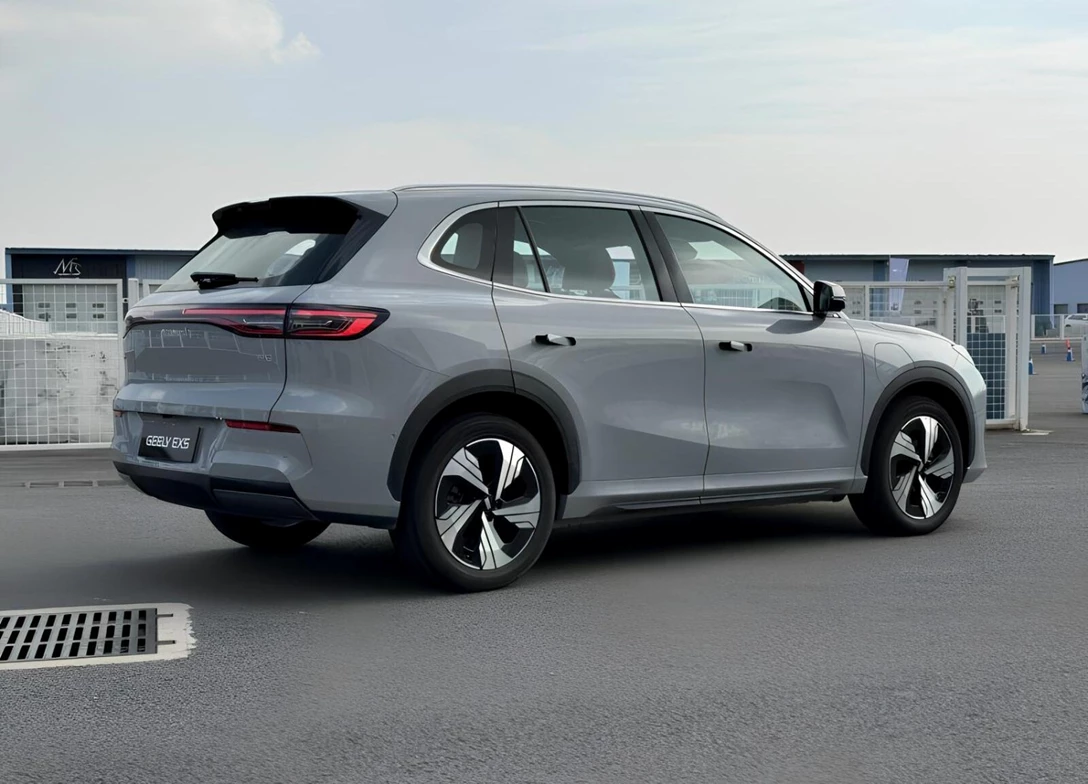 1709024-Geely-EX5-2025-02.jpg