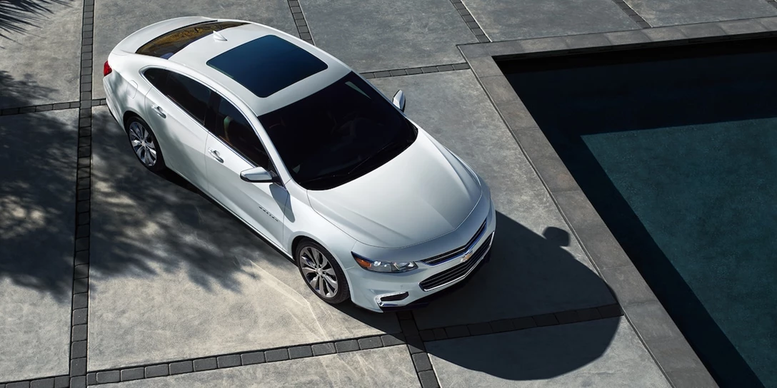 1649181-2018-Chevrolet-Malibu-roof-top-view-hd-images-and-photos.jpg