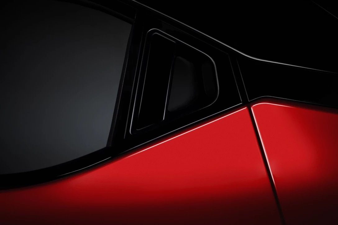 1621776-Sep. 3 - 6pm CET - New Nissan JUKE Unveil  Red Static Studio - 21.jpg