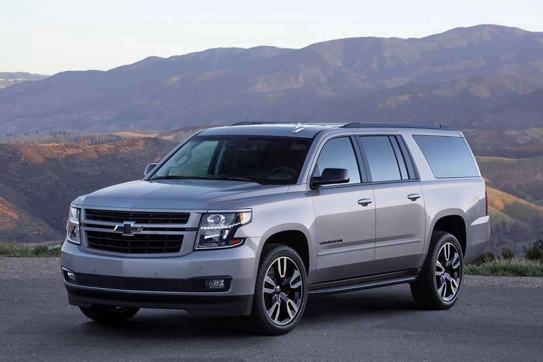1595323-2019-Chevrolet-Suburban-RST-001.jpg
