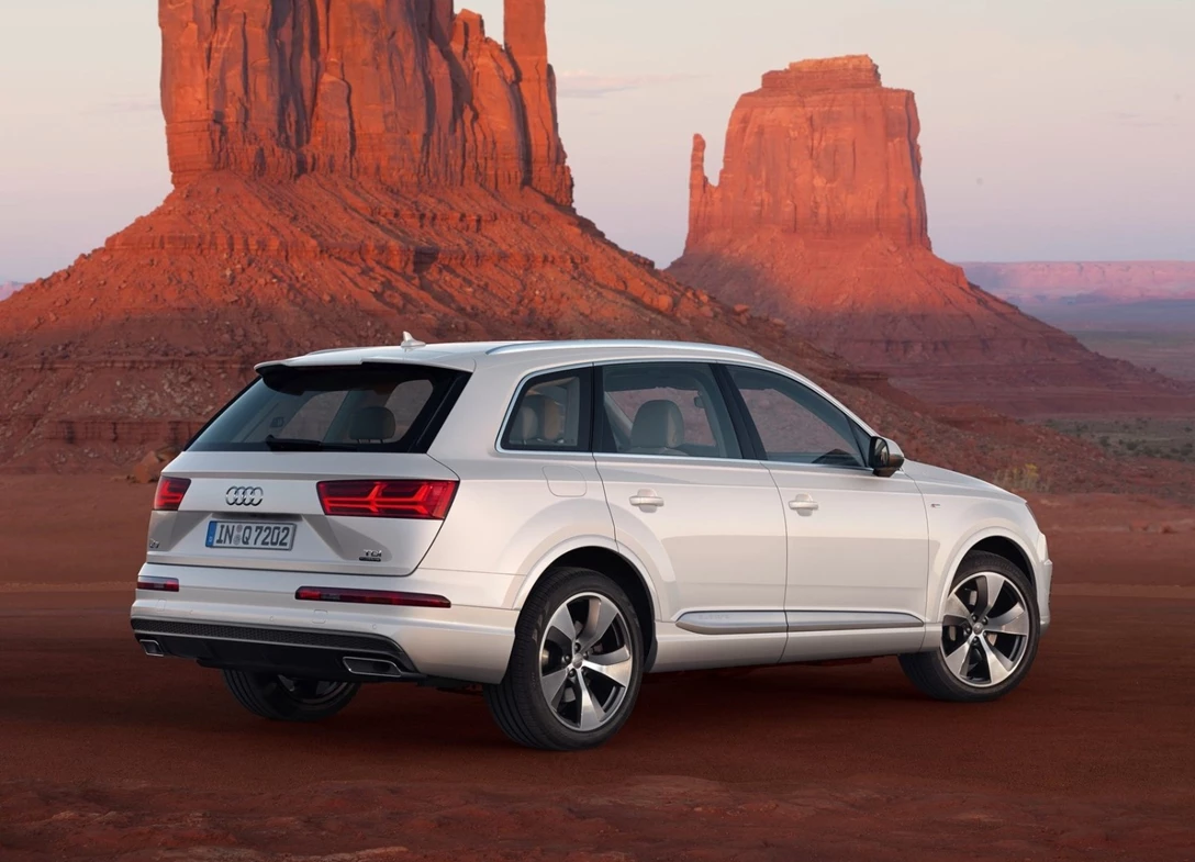 1648472-Audi-Q7-2018-03.jpg