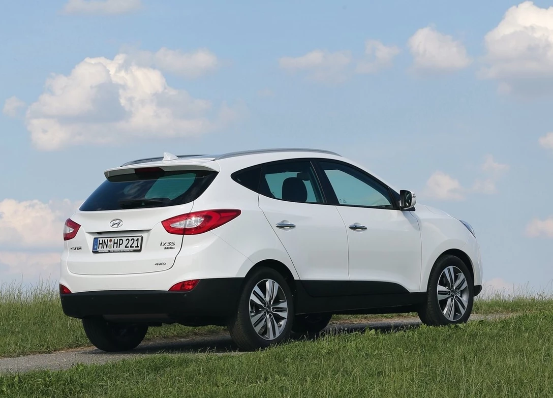 1661198-Hyundai-ix35-2014-03.jpg