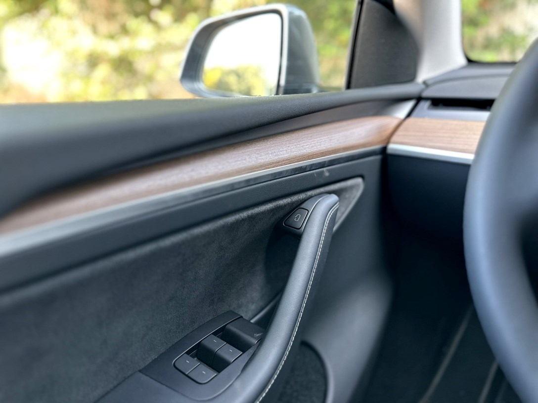 1685269-MODEL Y RWD - 82-min.jpeg