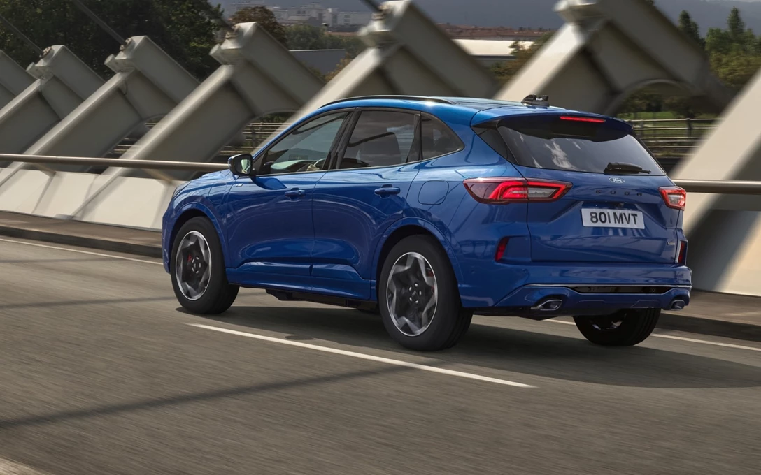 1691844-2023_FORD_KUGA_ST-LINE_03-min.jpg