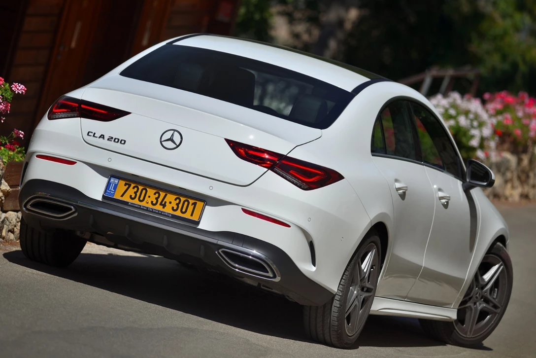 1621459-מרצדס CLA200 (2).jpg