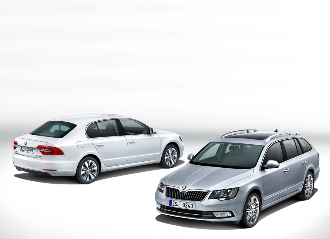 1647623-Skoda-Superb-2013-05.jpg