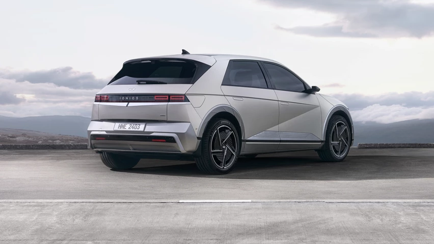 hyundai-ioniq-5-n-line-model-0324-exterior-05-min.jpg
