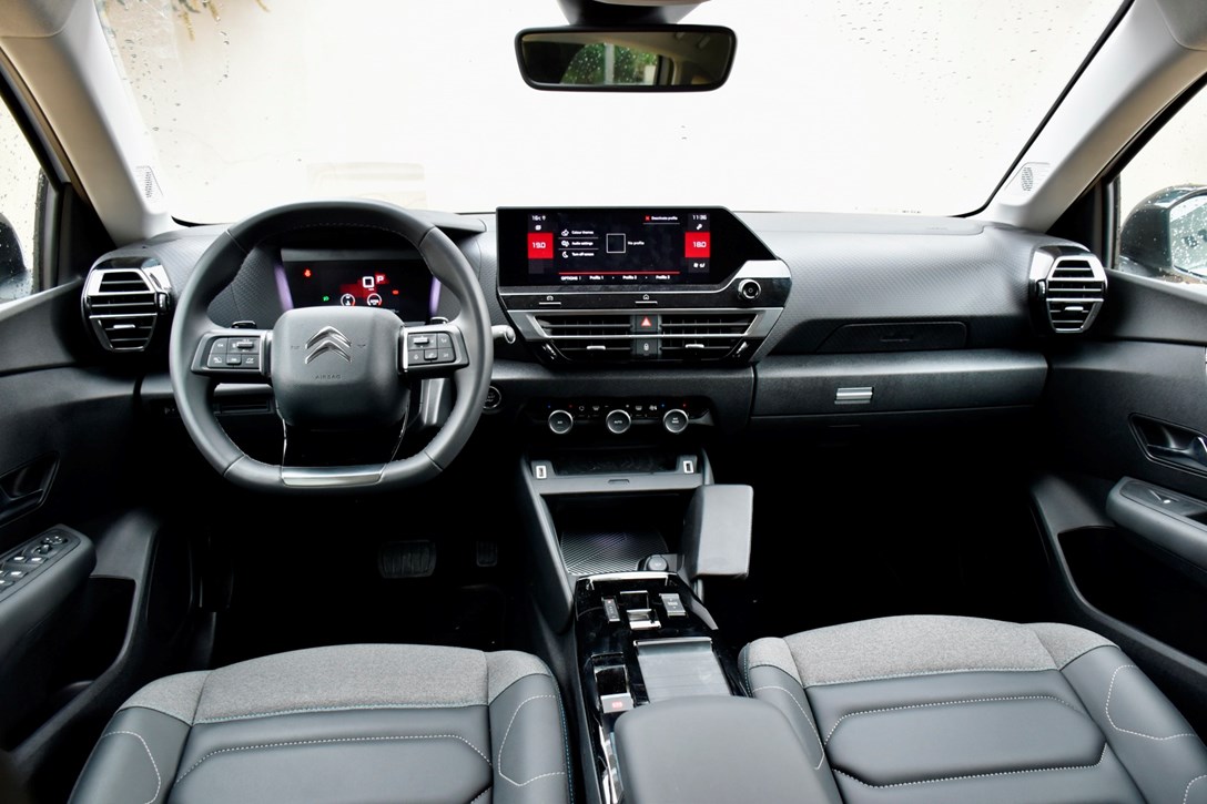 1655085-C4 D - 12.jpeg