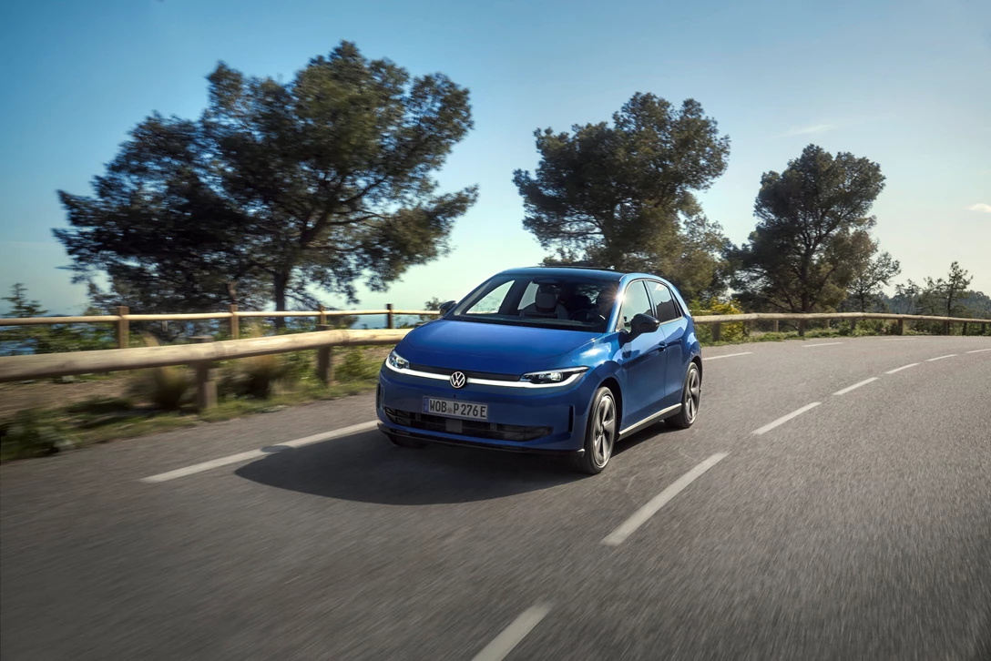 DB2026AU00361_medium (1).jpg