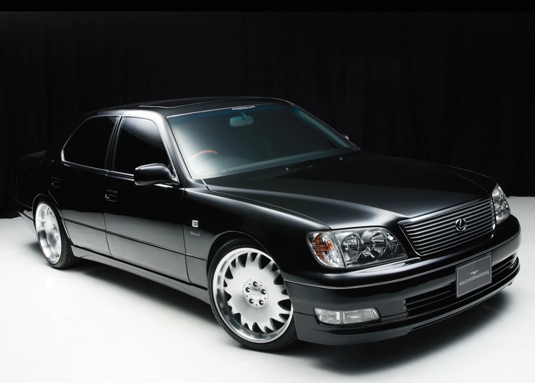 1626344-Wald-Lexus_LS-2000-02.jpg