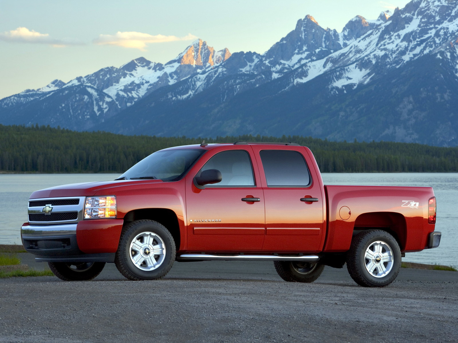 1600749-Chevrolet-Silverado-2008-10.jpg