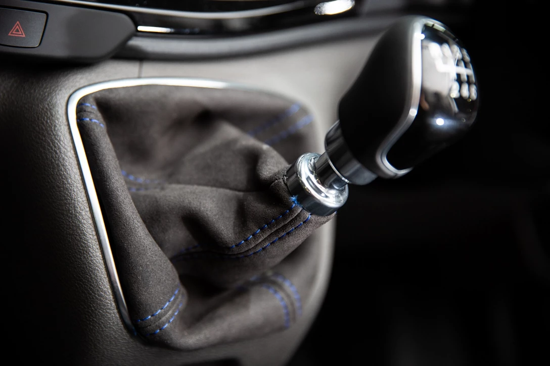 1595183-MS-RT Transit Custom-45.jpg