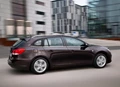 1689260-Chevrolet-Cruze_Station_Wagon-2013-15.jpg