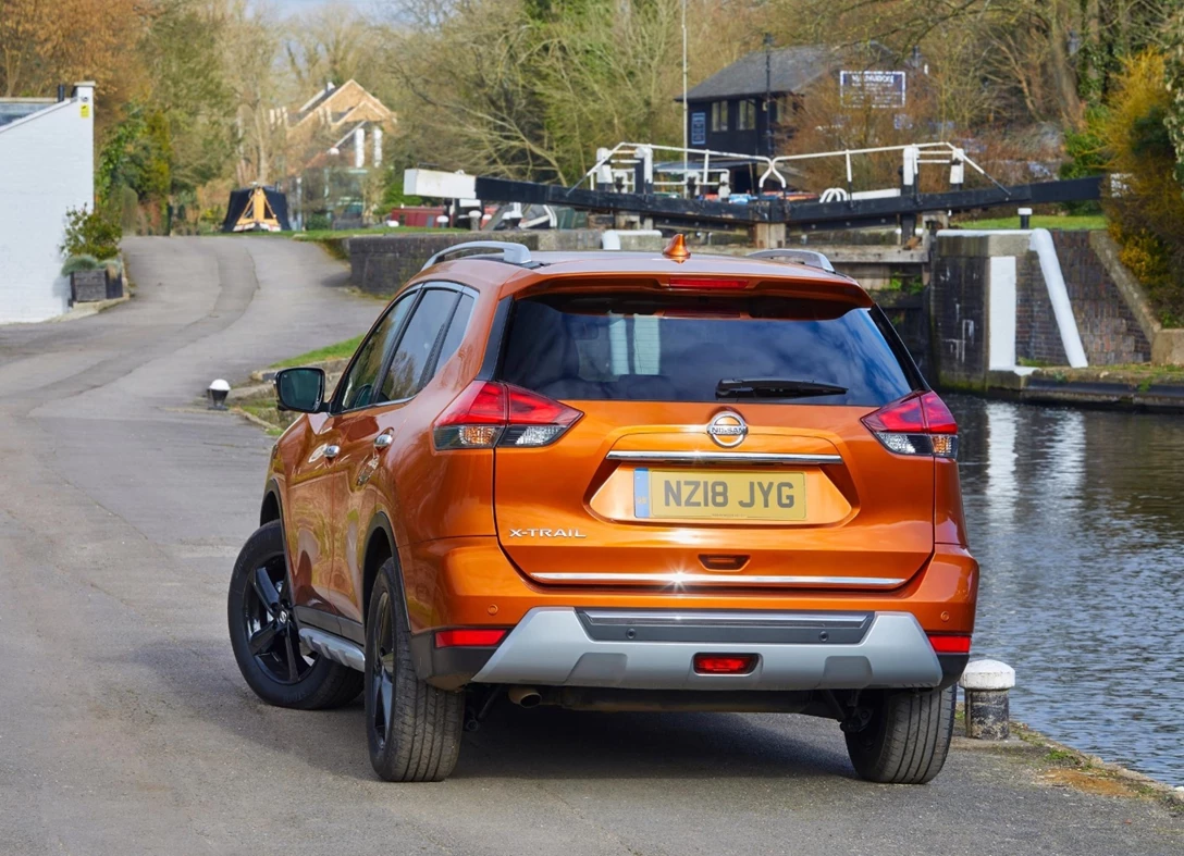 1640158-Nissan-X-Trail-2018-03.jpg