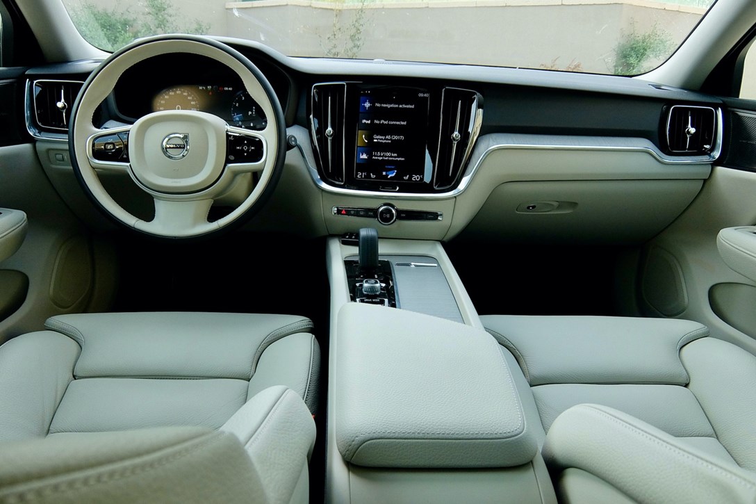 1635129-וולוו V60 קרוס קאנטרי - 1.jpeg