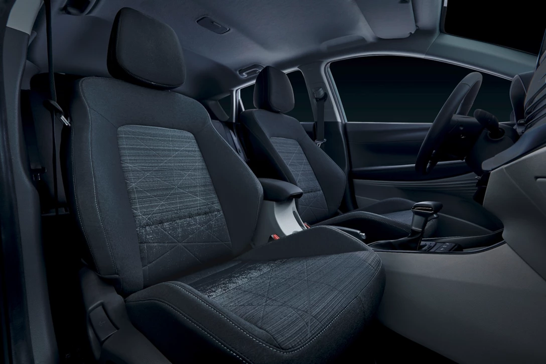 1641056-Hyundai_Bayon_Studio_Muenchen_Nov_Front_Seats.jpg