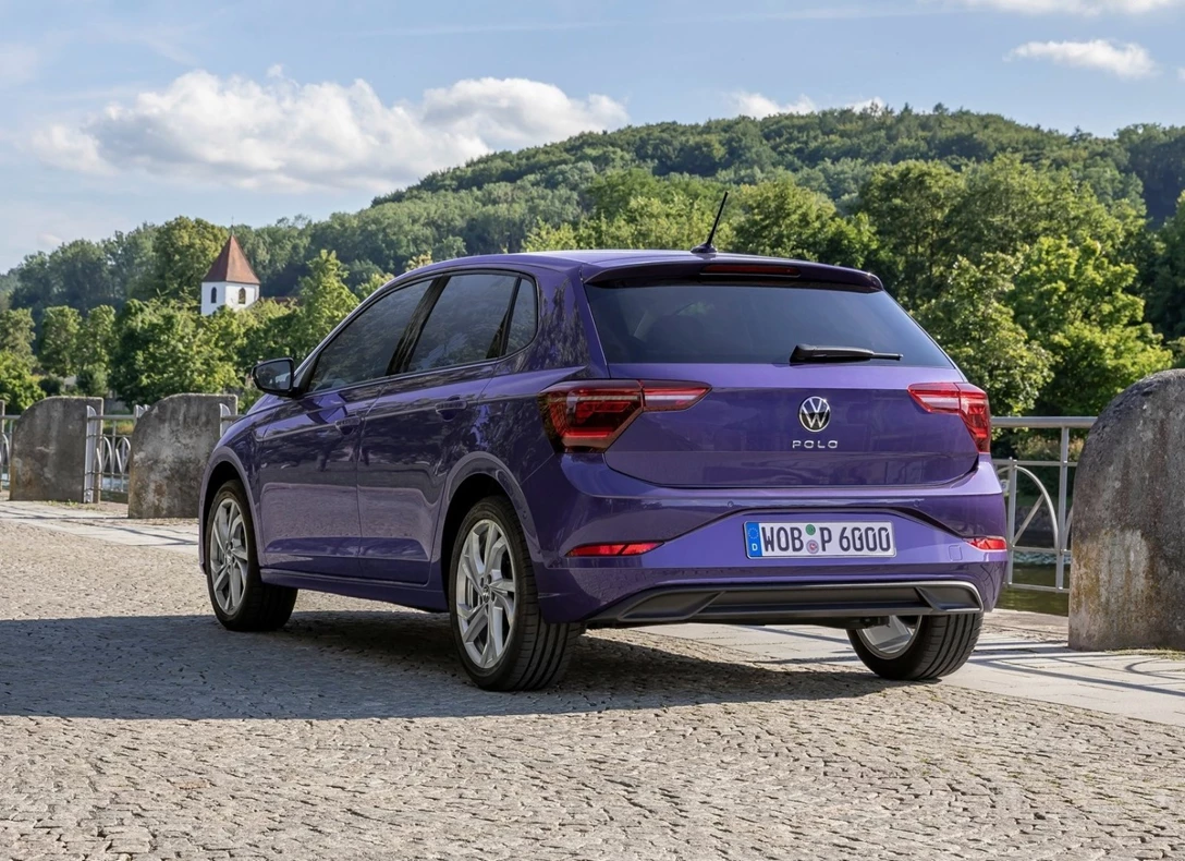 1651345-Volkswagen-Polo-2022-03.jpg