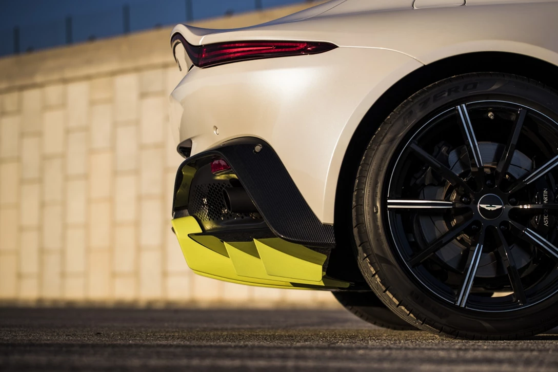 1599122-אסטון מרטין ואנטג מבחן דרכים השקה (8).jpg