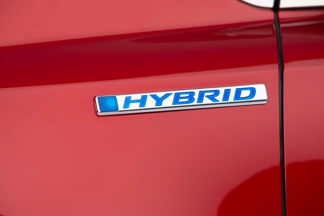 1622991-07.1 2020 Honda CR-V Hybrid.jpg