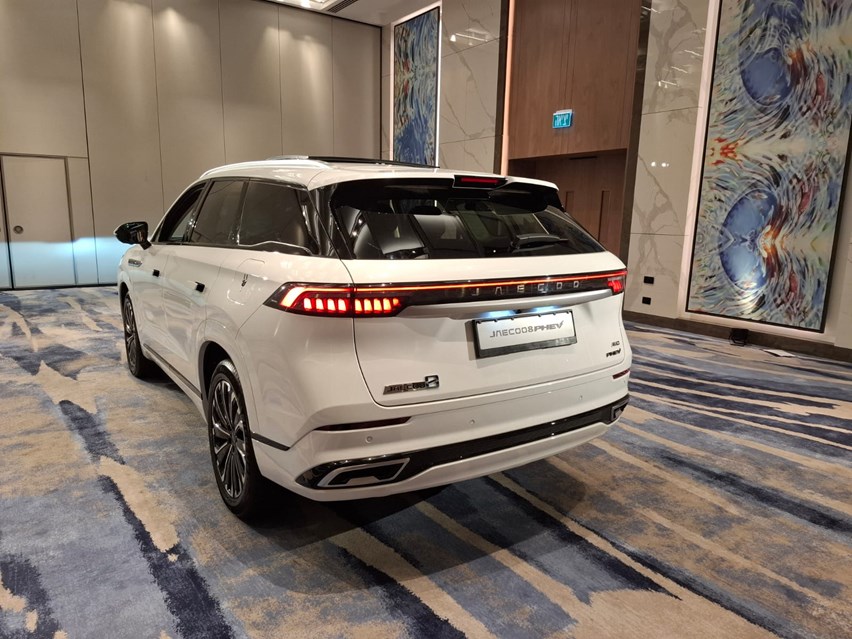 WhatsApp Image 2025-11-03 at 12.00.55 (3).jpeg