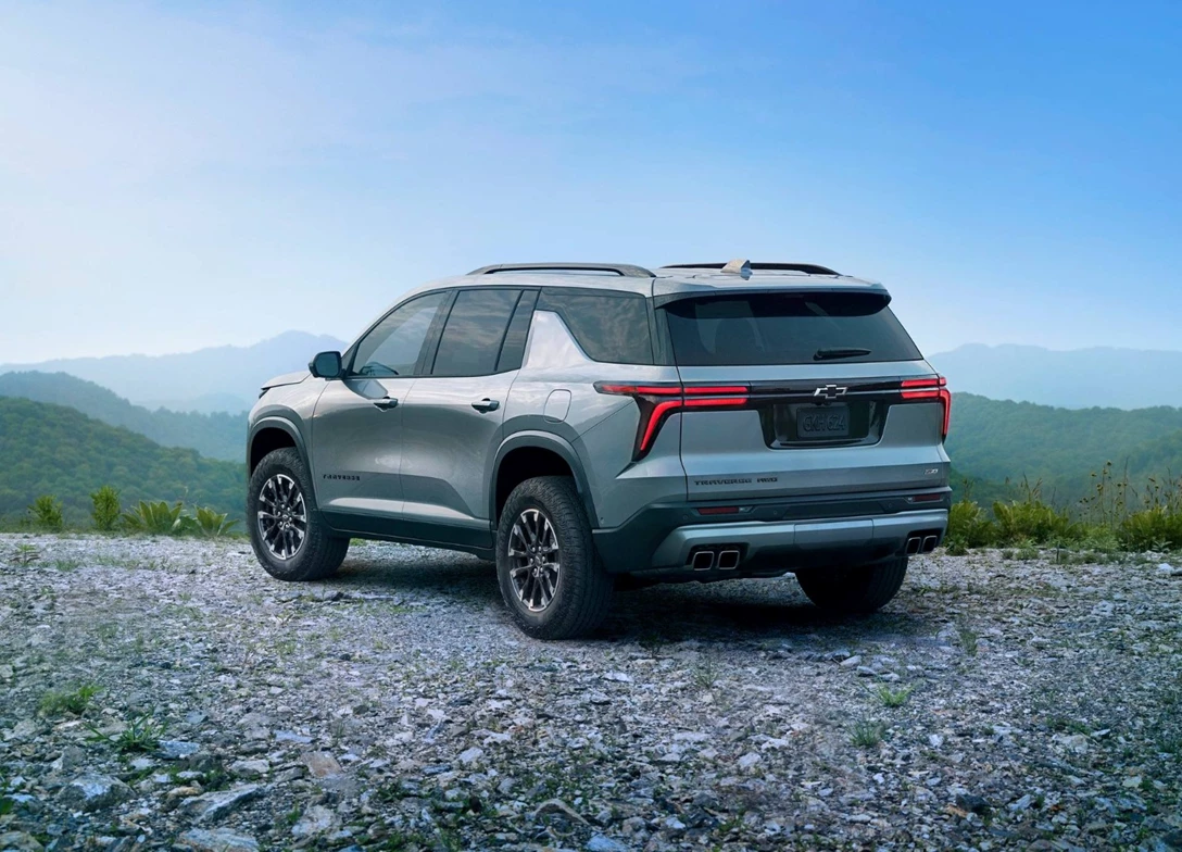 1704313-Chevrolet-Traverse-2024-03-NG.jpg