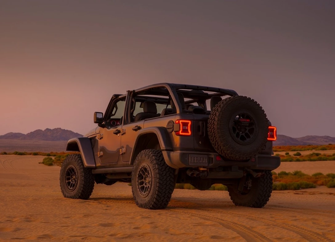 1674659-Jeep-Wrangler_Rubicon_392-2023-02.jpg