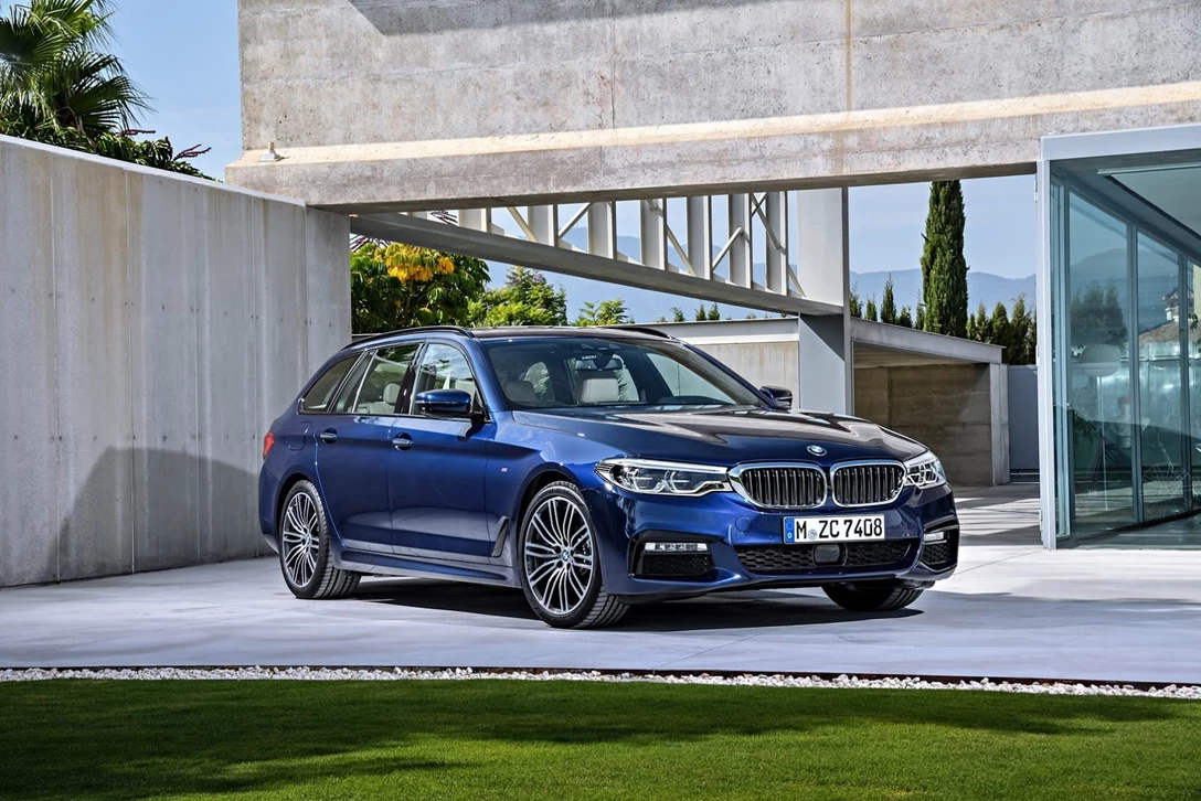1582768-2018-BMW-5-Series-Touring-2.jpg