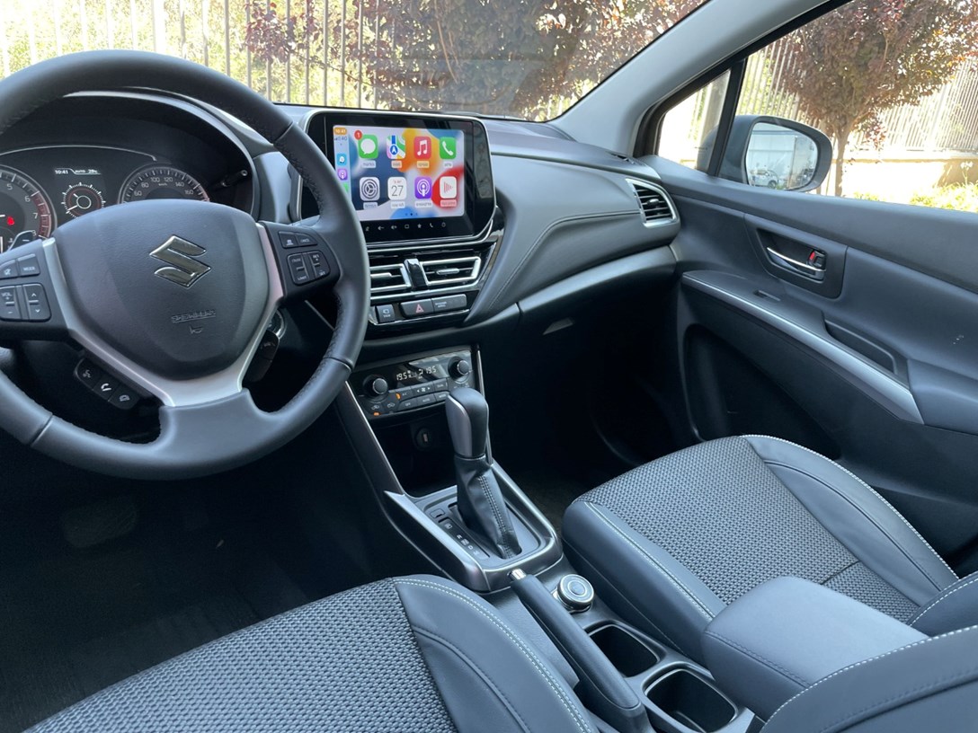 1662580-S CROSS - 11-min.jpeg