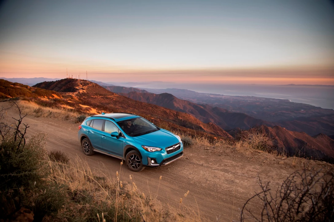 1607066-63._2019_Crosstrek_Hybrid.jpg