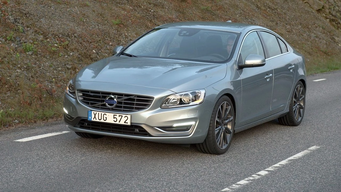 1680938-Volvo-S60-2014-1280-0a.jpg