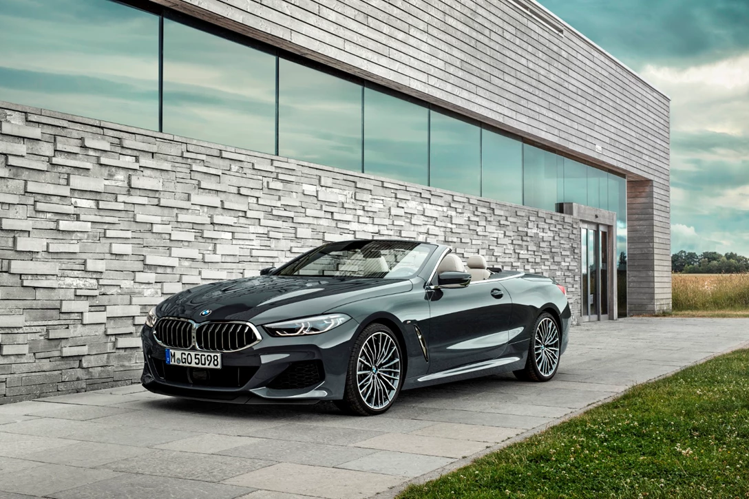 1606082-P90327650_highRes_the-new-bmw-8-series.jpg