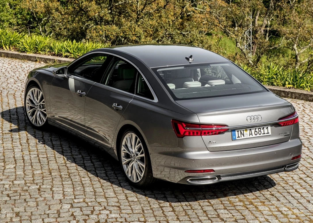 1599254-Audi-A6 2.jpg