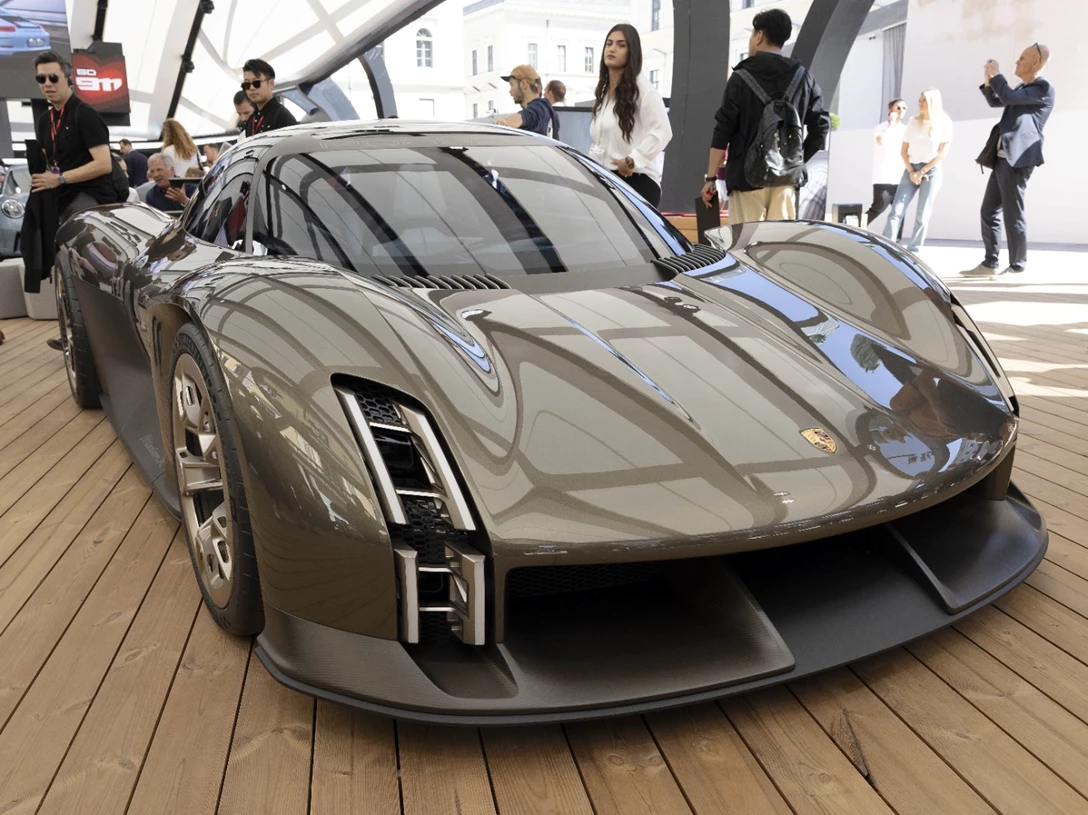 1688066-PORSCHE MISSION X-min.jpg