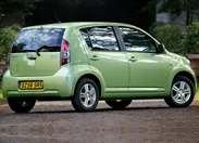 1670669-Daihatsu-Sirion-2011-03.jpg