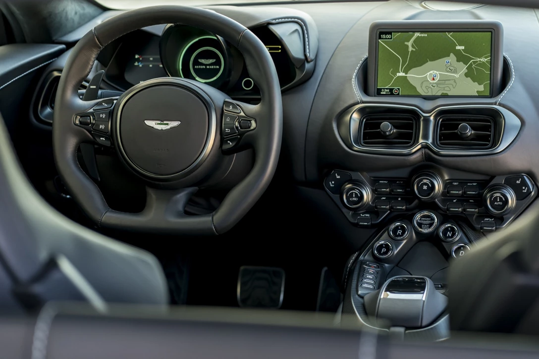 1599163-אסטון מרטין ואנטג מבחן דרכים השקה (47).jpg