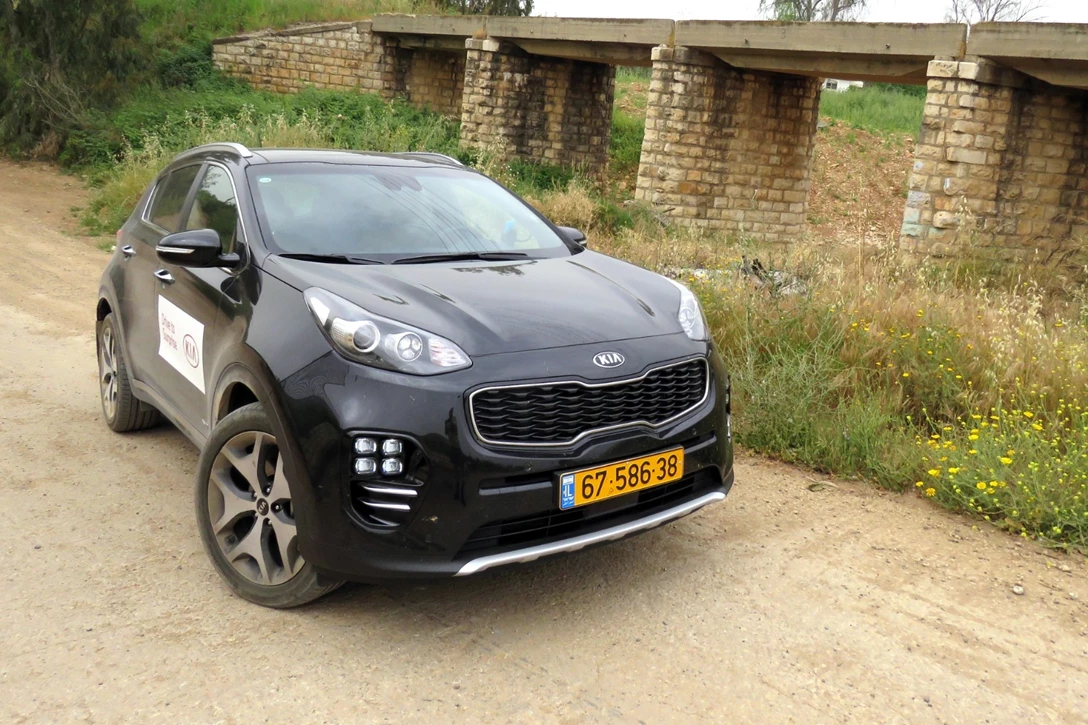 1602922-קיה ספוראטז GT (1).jpg