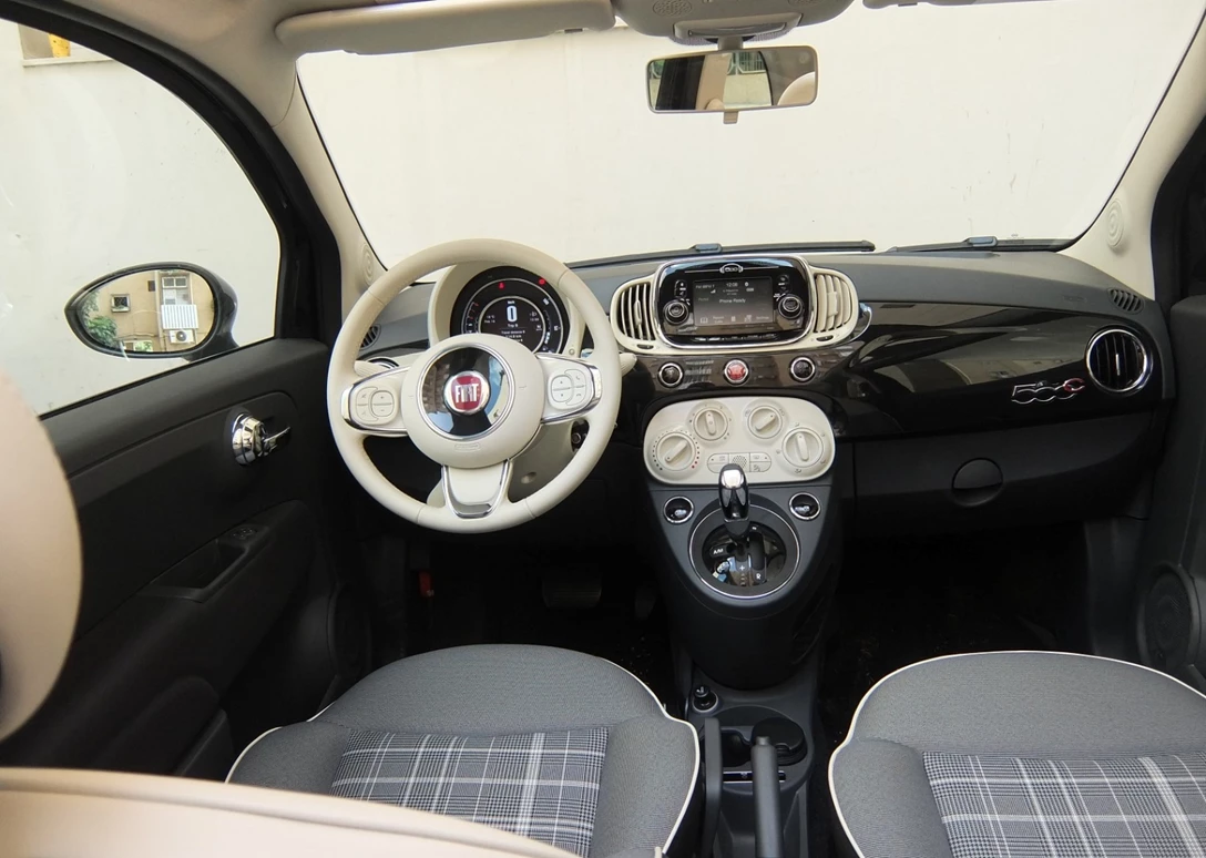 1659683-Fiat-500-2019-06.JPG