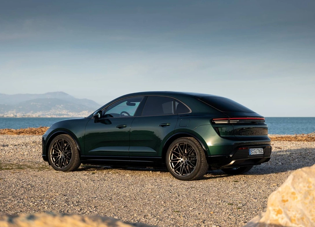 1702458-Porsche-Macan-2024-03.jpg