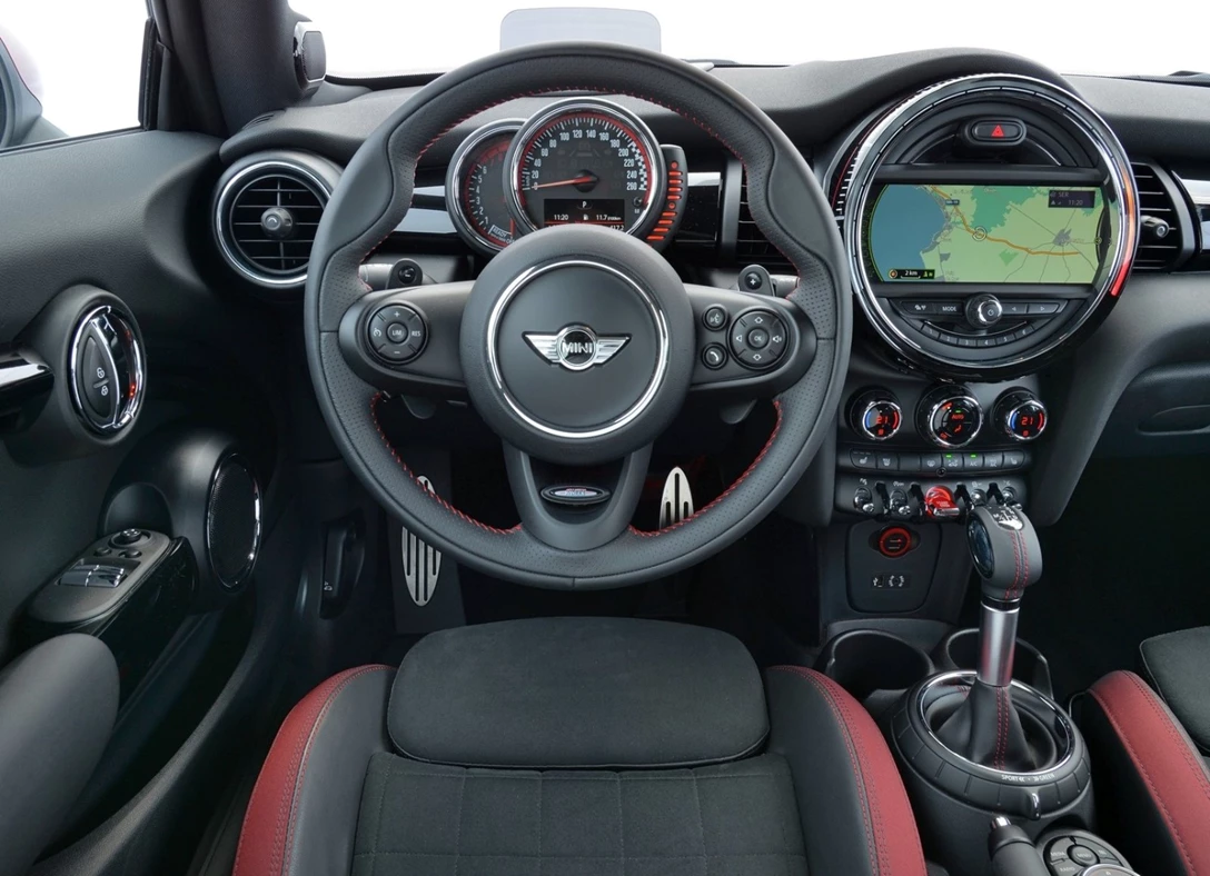 1659053-Mini-Cooper-2018-22-old.jpg