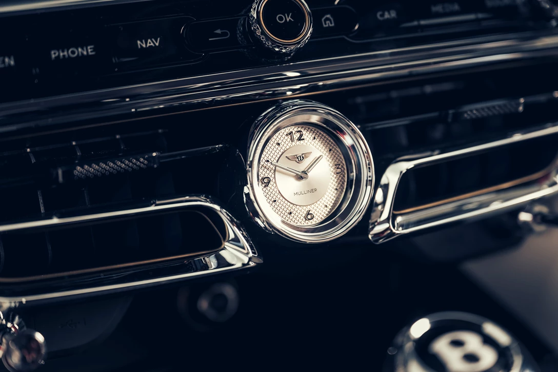 1700861-Bentley-Flying Spur-2024-09.jpg