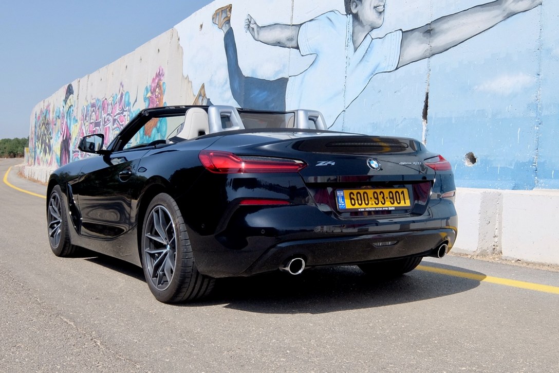 1636436-במוו Z4 - 11.jpeg