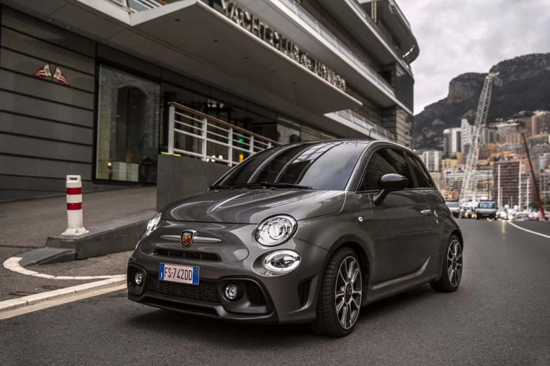 1610949-190129_Abarth_70th_Anniversary_range_59.jpg