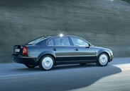 1599658-Skoda-Superb-2003-1600-0f.jpg