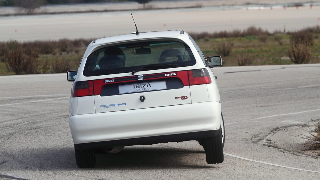 מישהו זוכר את הסמל המקורי של קופרה?