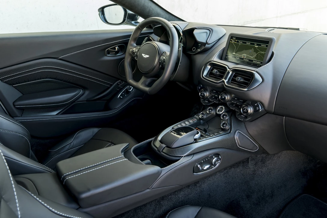 1599168-אסטון מרטין ואנטג מבחן דרכים השקה (46).jpg