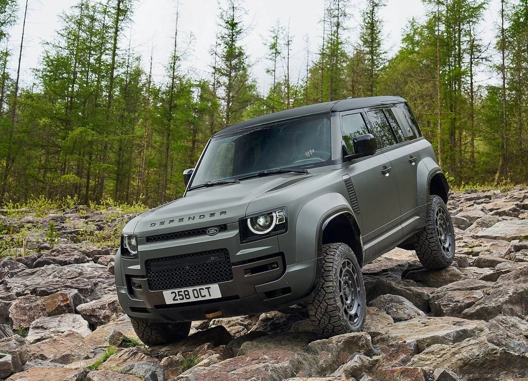 Land_Rover-Defender_90-2025 (23).jpg
